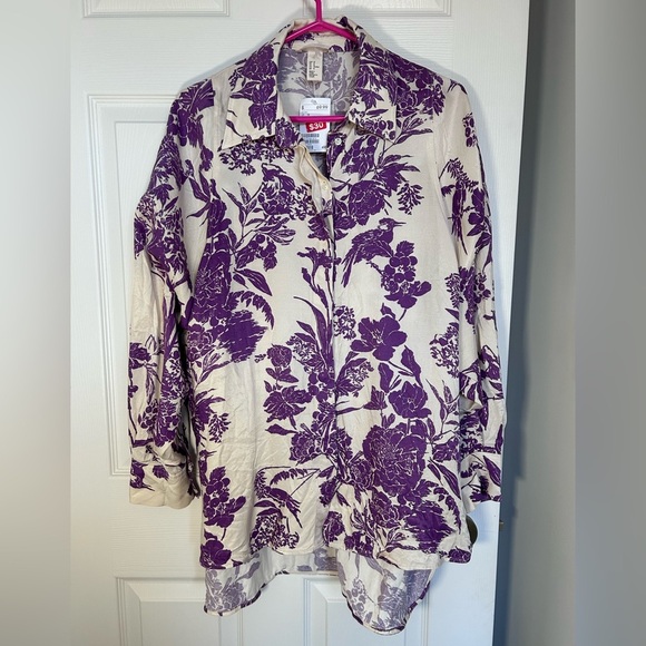 H&M NWT floral button down oversized blouse- 100% viscose- size 12 - Picture 1 of 8